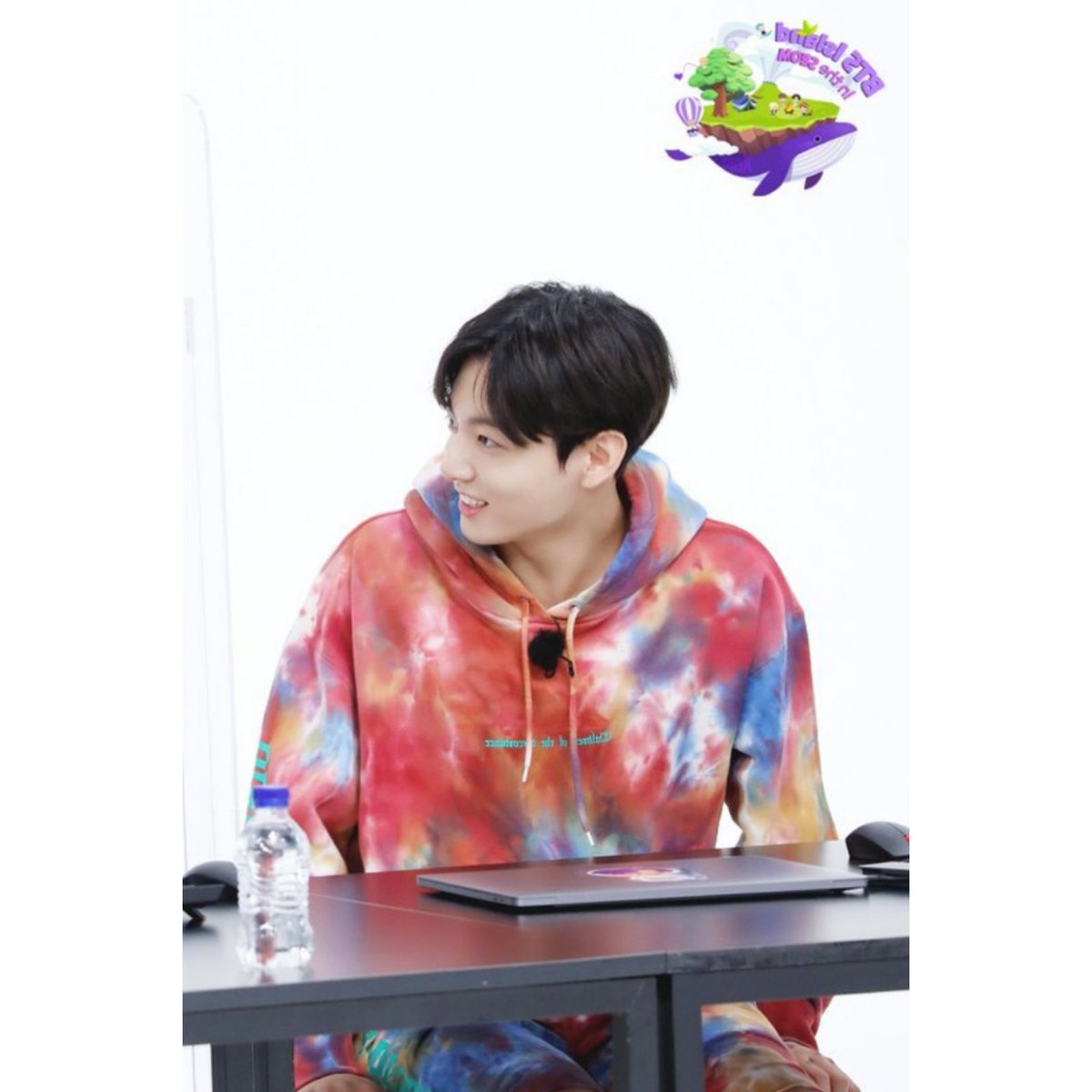 JJ37438262's tweet photo. 🐥🐰💜
#jikook #jimim #jungkook https://t.co/sbXeDm9CDj