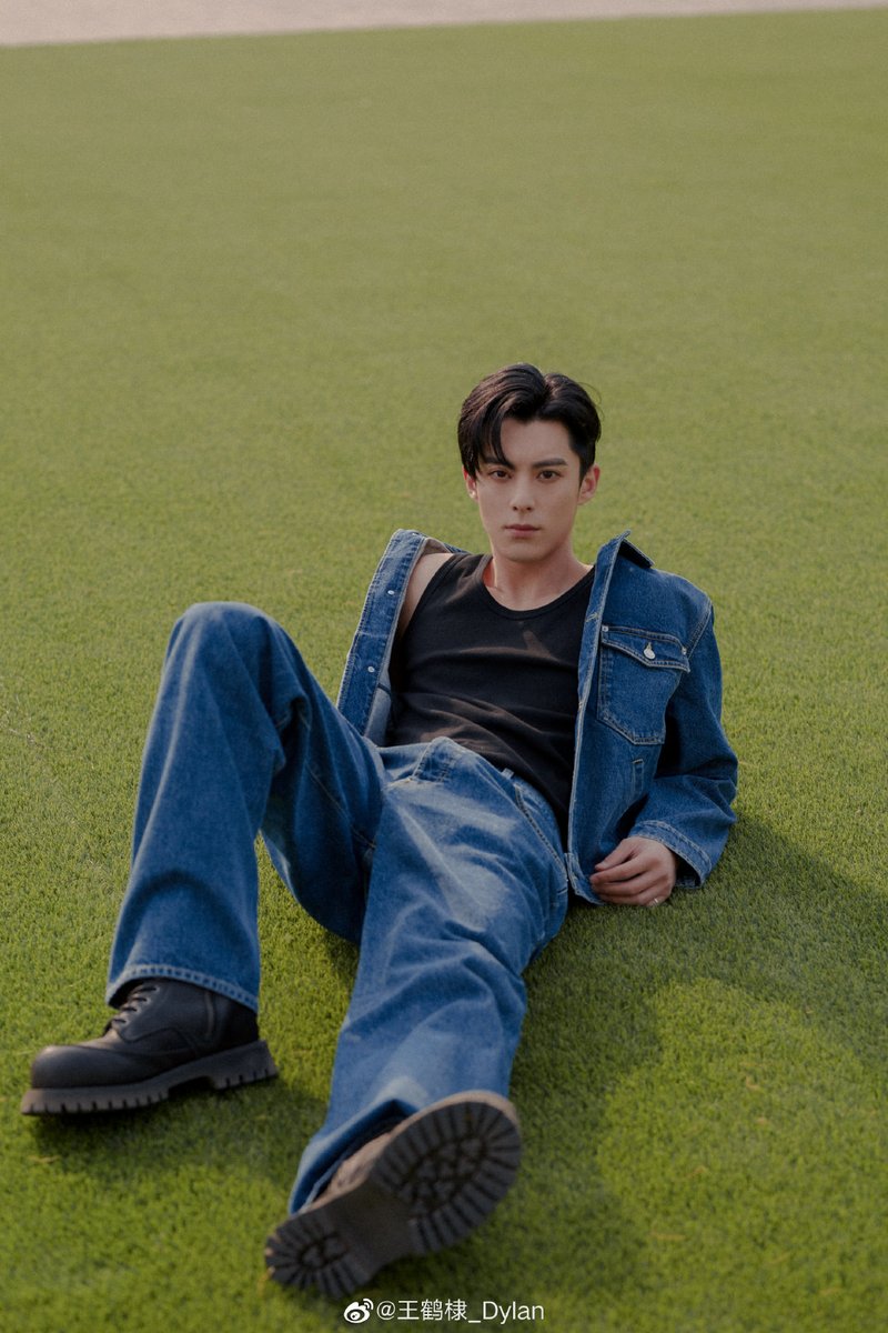 WangDylanPH_'s tweet photo. 王鹤棣_Dylan weibo update
-------

Dylan for Enzo Paris 🇫🇷 

#王鹤棣
#DylanWang
#WangHeDi
#WangDylanPH https://t.co/XHOD6mf0UM