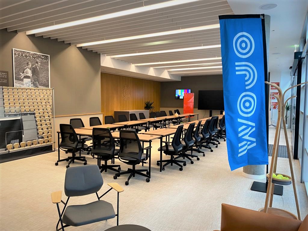 Wojo_co's tweet photo. Jour-J pour venir travailler dans le plus inédit des espaces de #coworking ! 🎾 

Croiser les plus grands champions de #tennis, en se rendant sur son lieu de travail ? Un rêve possible cette semaine grâce au partenariat @all x @rolandgarros ! #UnBureauSurTerreBattue #RolandGarros https://t.co/yb1AjuEUK4