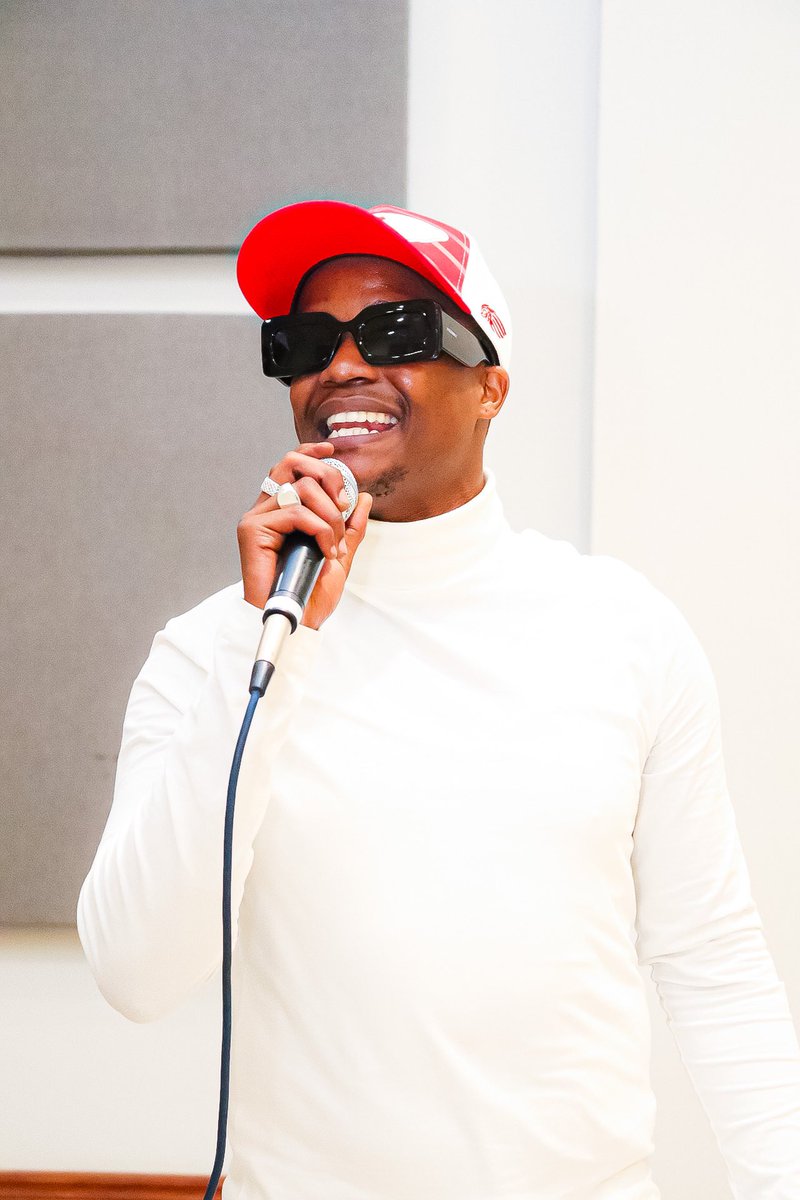 pdjokes's tweet photo. Save to gallery 📸 then  everytime you see this,  think MC 🎤

Shot by @AMketi 😭📸

#KPMLuncheon @KgudisaPeu https://t.co/vyrKL2czKM