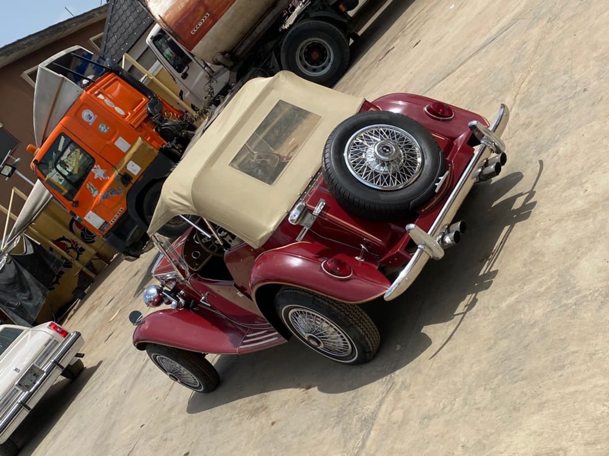 IamBrownchoco's tweet photo. Vintage model🔥🔥🔥
1954 Roll Royce
Price: 28m(asking)

Pls help me retweet🙏🏾🙏🏾 https://t.co/1W4ojX4UXi