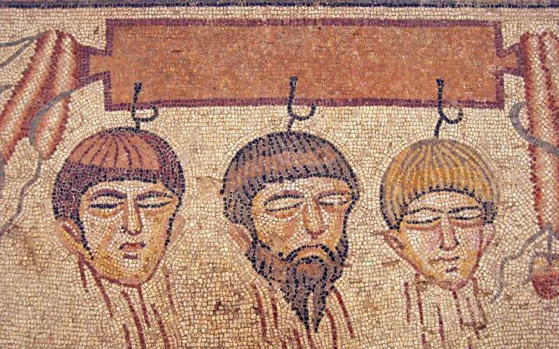 TraffTweets's tweet photo. For #MosaicMonday

Detail of the severed heads from the mosaic of the plot of Pelops and Hippodamia. Found in the triclinium of the late Roman villa at Noheda, Spain.
#Roman #Spain #mosaic

https://t.co/hRViZBgs4S https://t.co/QpZPAgrbZ7