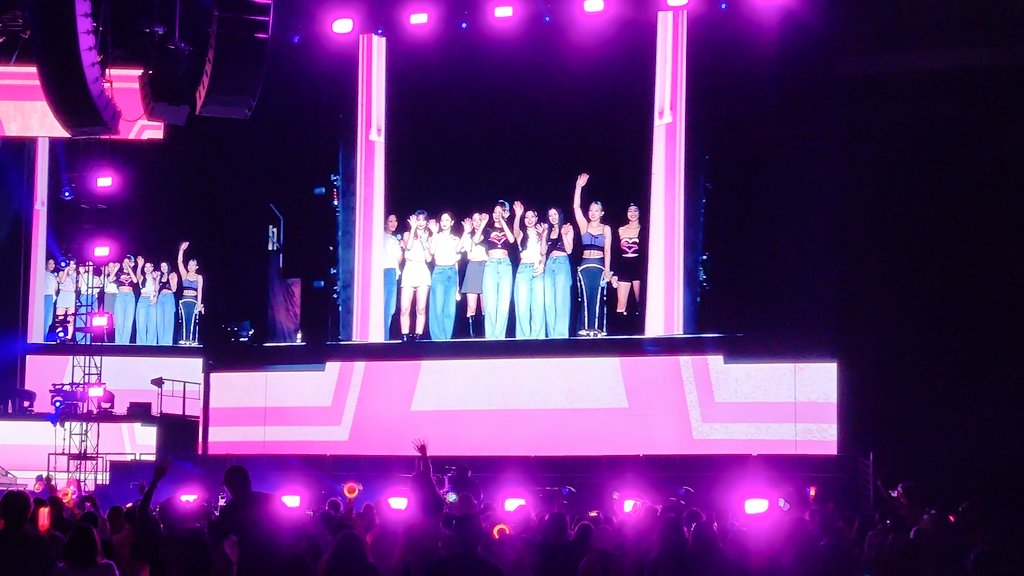 Keemboooo's tweet photo. I miss them already 😔 https://t.co/KOPSCXK7Z5