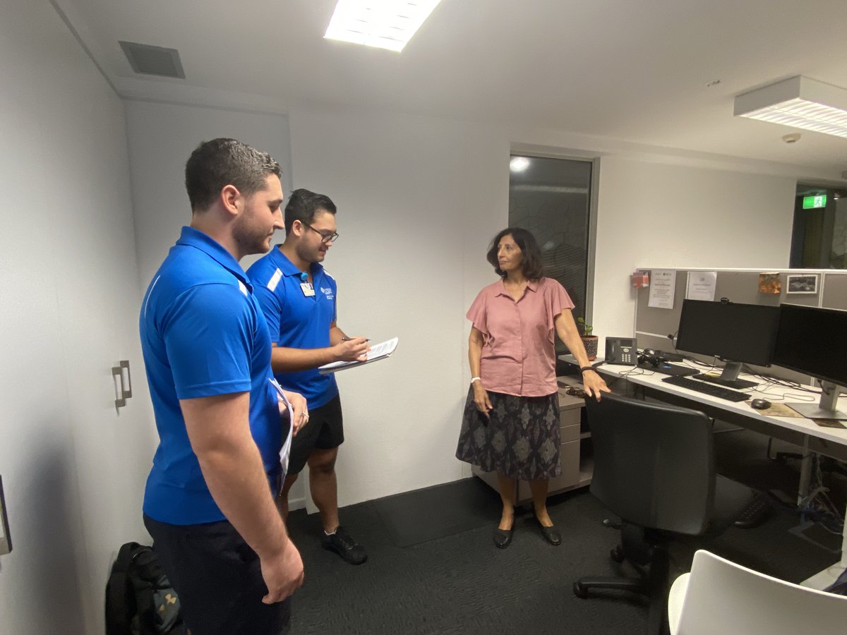 JCULibrary's tweet photo. A pride of OT students descended on the Mabo library this morning to practise workplace assessments. Sometimes we'll even lend you the librarians!
#guineapigs #MaboLibrary #JCUTownsville #jcuot https://t.co/J81H2LTaHb