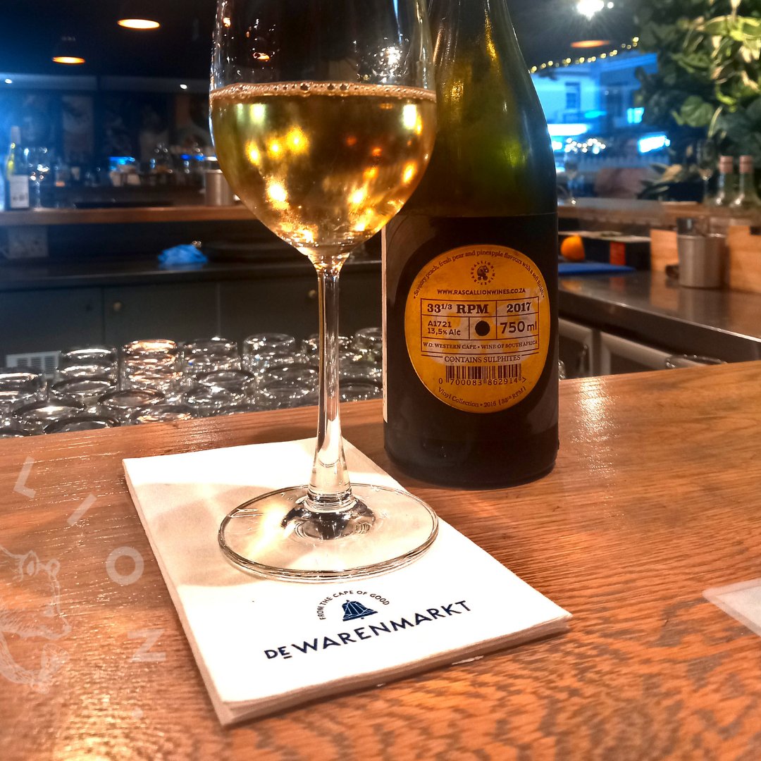 rascallionwines's tweet photo. It's Monday night, do you know where your Rascals are?
Maybe they're joining us for a little #VinylCollection 33 1/3 at @dewarenmarkt in Stellies - let us tell you, it's bound to be a good time!
#TalkRascallion #FindTheRascal https://t.co/VGmq123San