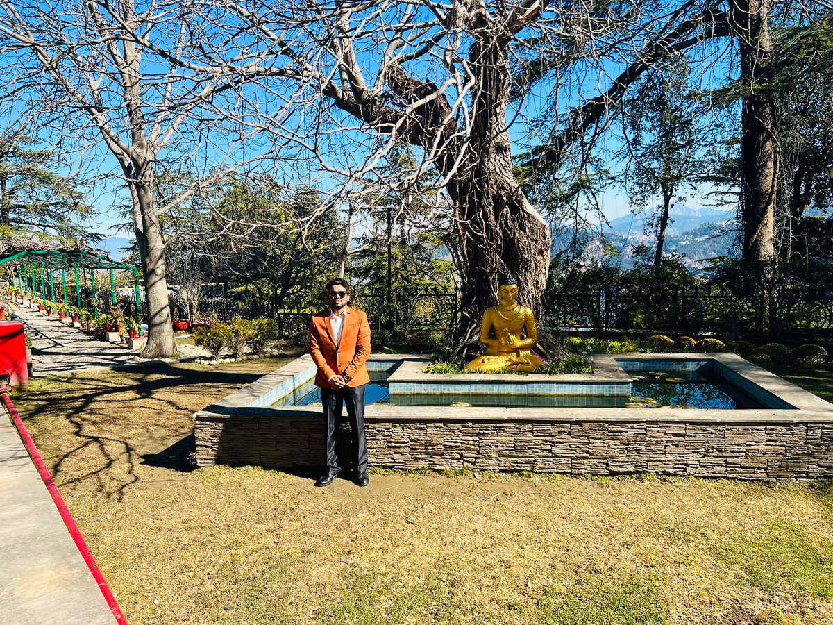 singhashish__'s tweet photo. बुद्धम् शरणम् गच्छामि,
 धम्मम् शरणम् गच्छामि,
संघम् शरणम् गच्छामि। 🙏🌸  #BuddhaPurnima                               Missing the academy days when we used to get daily buddha’s blessing while going to class.             #NAAAShimla                     #AcademyDays https://t.co/67DCGxyN1l
