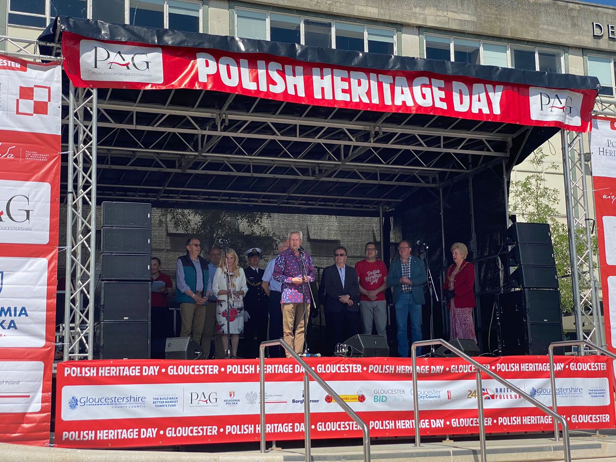 RichardGrahamUK's tweet photo. Polish Heritage Day #Gloucester enwrapped our historic partnerships RAF &amp; GCHQ, Polish residents contribution today eg @CllrJaro as well as national togetherness in NATO &amp; on helping Ukraine. Music &amp; dance, while dealing with &amp; preparing for the worst 
🇬🇧 🇵🇱 🇺🇦 https://t.co/fbBs8ZlAsR