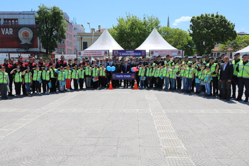 HuseyinAydinOrt's tweet photo. Öğrencilerimiz Trafik Eğitiminde...
@gokhanmurat1 @19Mayis55MEM
@omerdemirkol55 @demiraydin1976
@hasimdalkiran @cemil1aydin
https://t.co/mrScPQUXKZ https://t.co/HZU1Fry8sz