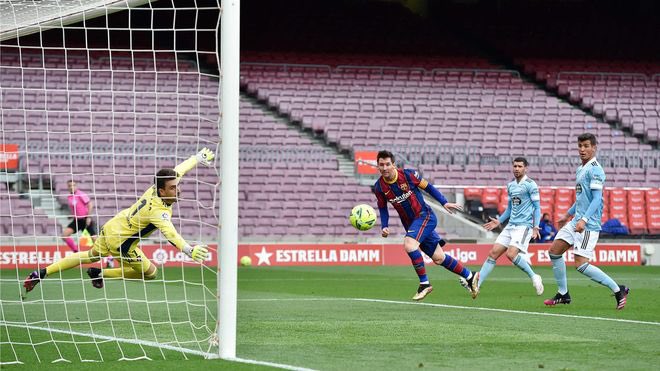 barcacentre's tweet photo. Today marks one year since Lionel Messi's last match and goal with Barcelona's shirt. Since his debut with the first team, he played 778 official matches and scored 672 goals. [sport] https://t.co/KrQ5x7BbO8