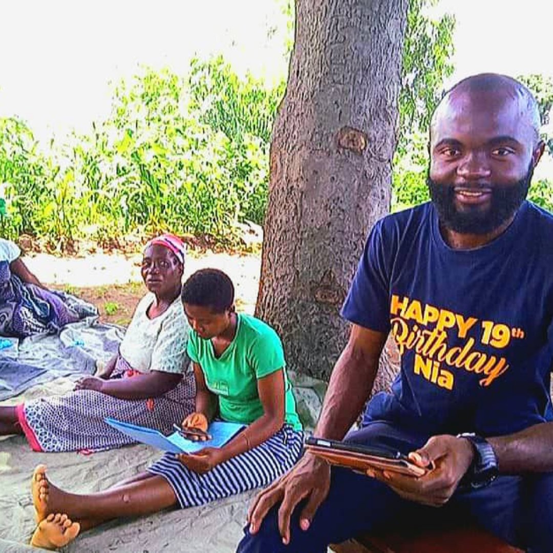 MicroLoan's tweet photo. ❓Do women in rural regions of sub-Saharan Africa have access to a mobile phone? #AccessToTechnology https://t.co/NOuqI0DjfB