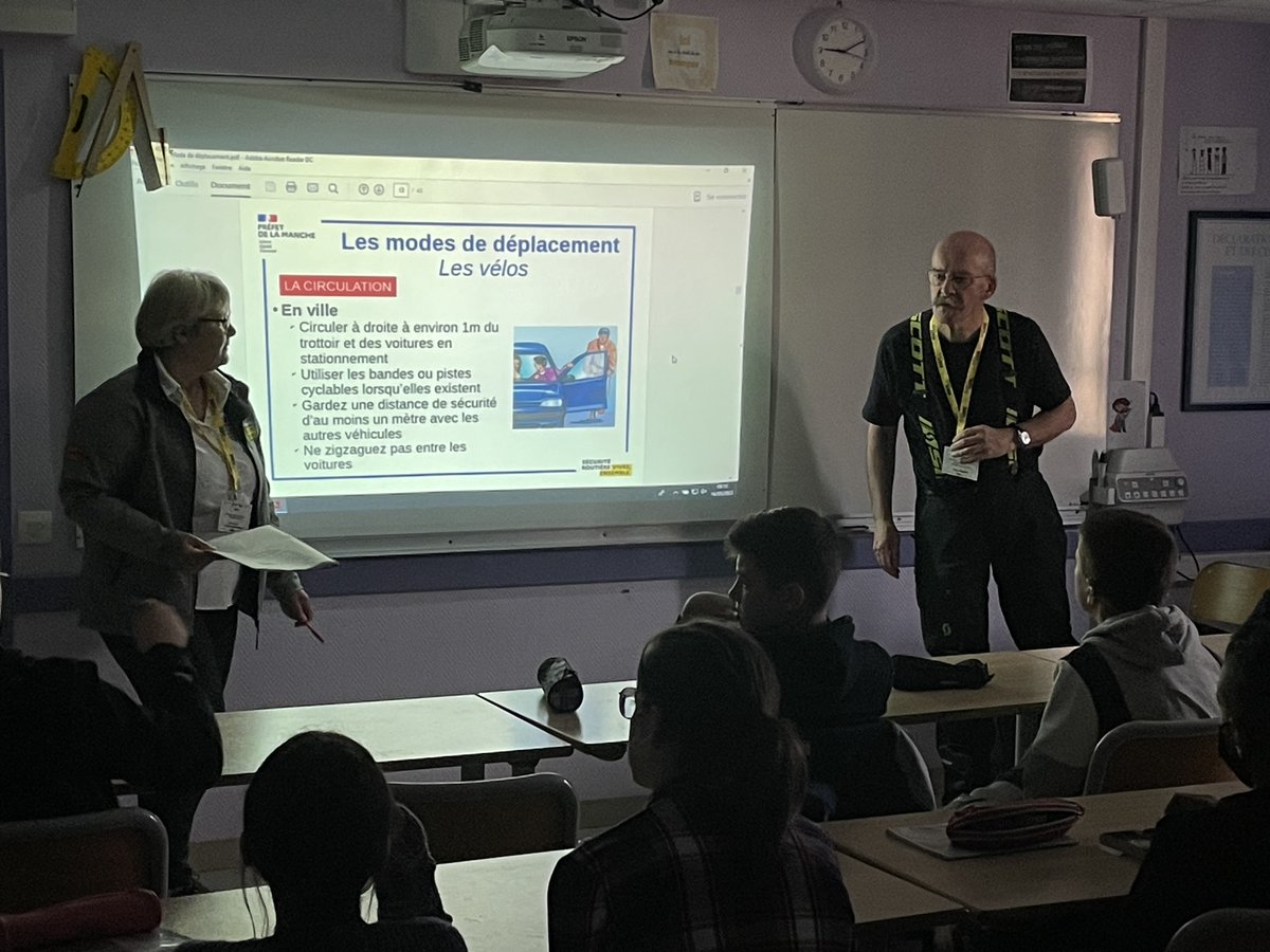 #semainesecuriteroutiere Une semaine au collège, interventions des IDSR "agir pour ta sécurité, vivre ensemble", passation des ASSR1 et 2 en 5è et 3è, se déplacer à vélo, à pied,... <a href="/dsden50/">DSDEN 50</a> <a href="/CDI_Cerisy/">CDI_Cerisy</a> 👍