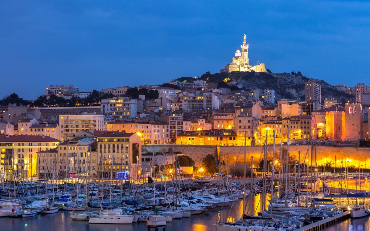 Registration is finally open for the 18th edition of the Young Researchers’ Meeting (YRM) of the European Theoretical Spectroscopy Facility, which will be held in​ Marseille (France) from 5 to 9 September 2022. 
etsfyrm2022.com
Deadline July 1st