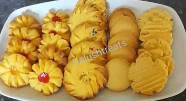 Sharon_Luciah's tweet photo. Nothing beats a cup of tea with our freshly baked Scones and biscuits.
Find contact details and pricelist on the attached pictures. 

Please support a sister, your support will be highly appreciated #ValueForMoney
#GuaranteedFreshness
#SmallBusiness
#GirlTalkZA
#DjSbu https://t.co/NovKY4GxUQ
