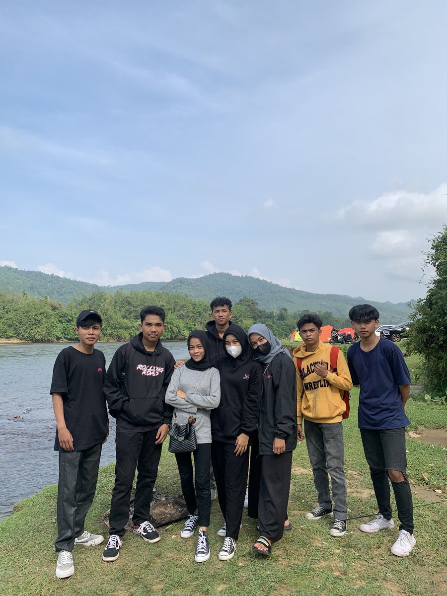 FajriPrsty's tweet photo. Mengisi hari libur 🗿 https://t.co/So00jnhXLh