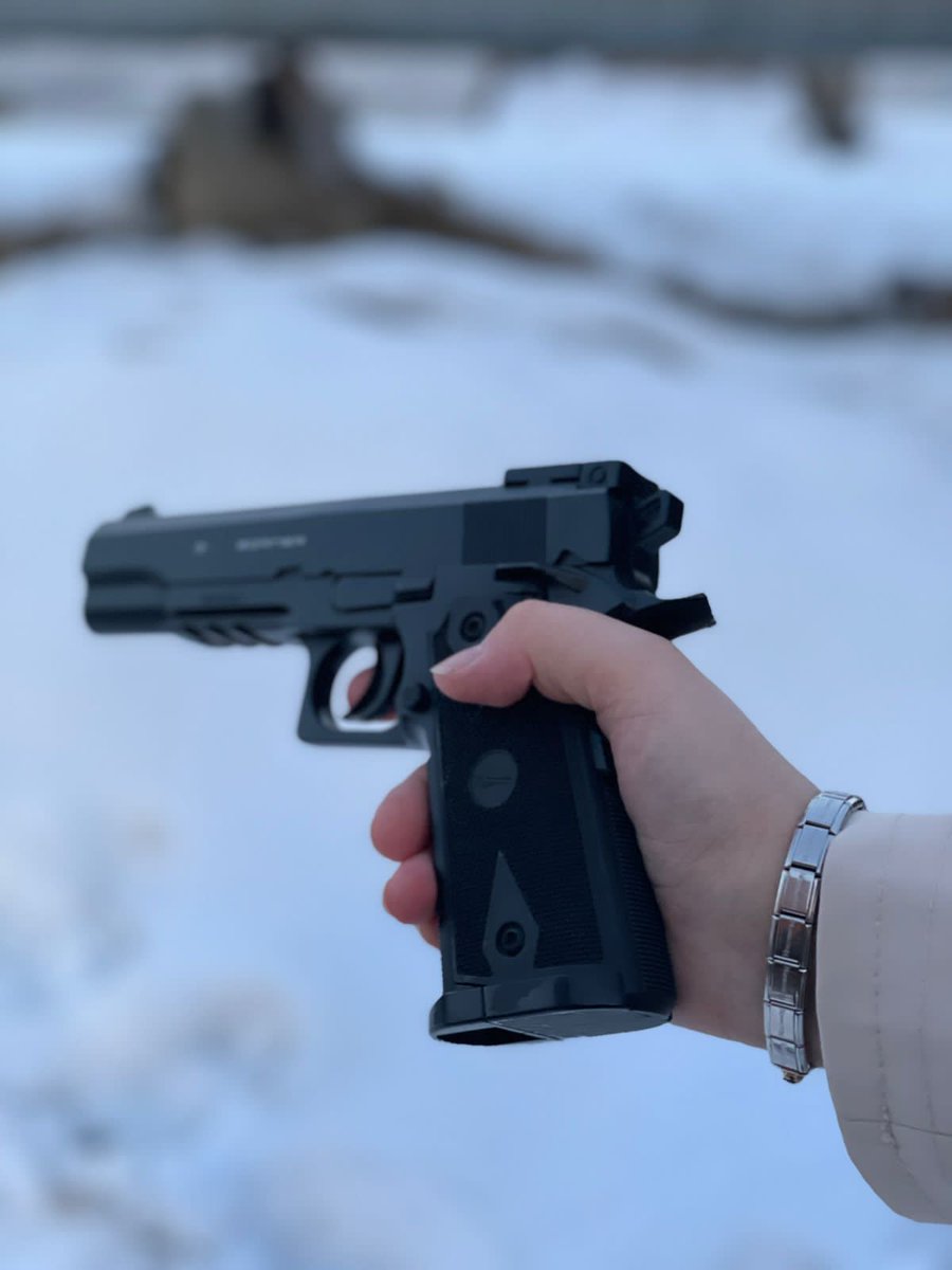 dmtrvna03's tweet photo. красоткам😭😭😭😭💔💔💔 аны макаров ылынарга !!!🤤🤤🤤🤤 https://t.co/7x5dgHQQhS
