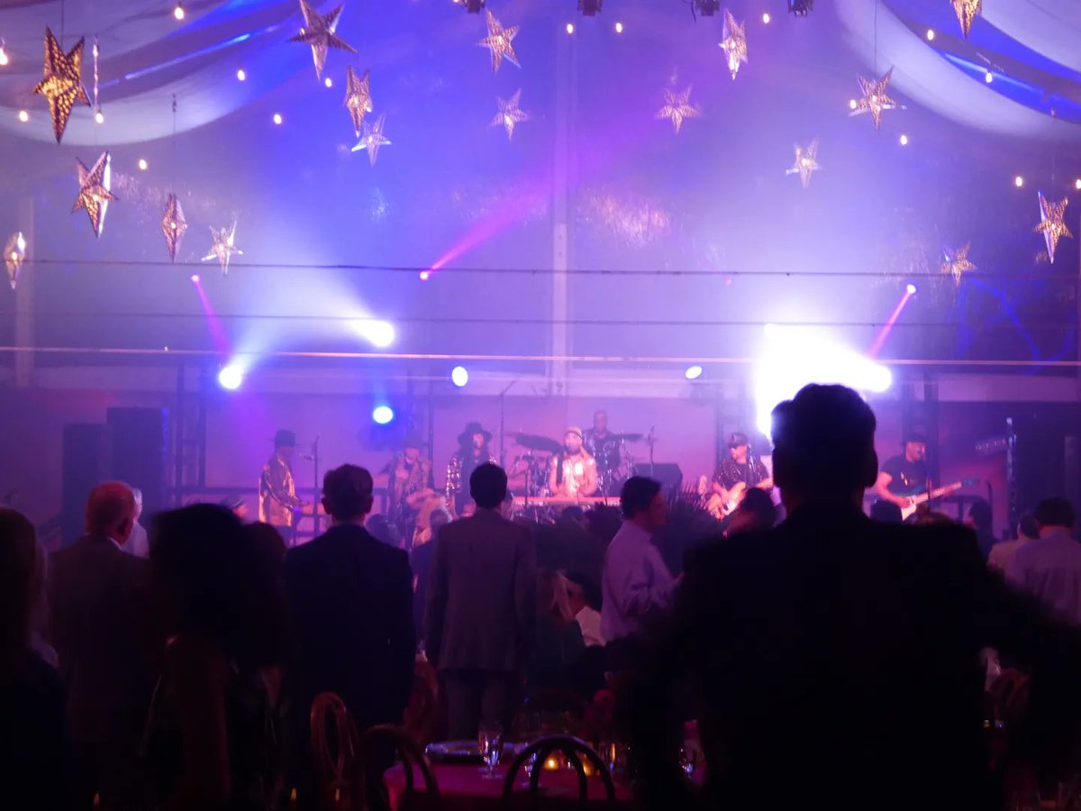 EigenmannPatrik's tweet photo. My office last Friday.

#soundimageproductions_sf #sf_zoo #eventindustry #livemusic #events https://t.co/wGrhTNRVjp