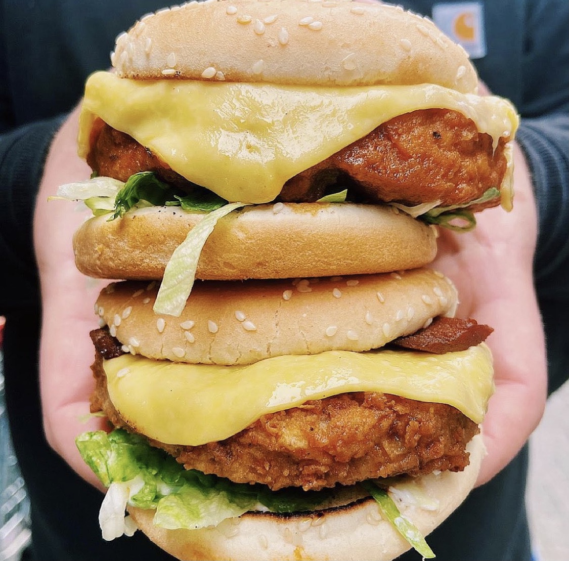 we're delighted to be joined by faux fried chickn in walton this weekend!

serving fresh and hot crispy chick'n amongst an epic menu, we can never resist a bite!

📍 outside the heart shopping centre, walton
⏰ 21st may, 9:30am - 3:30pm
🤍 ethicalveganevents.co.uk/market-info