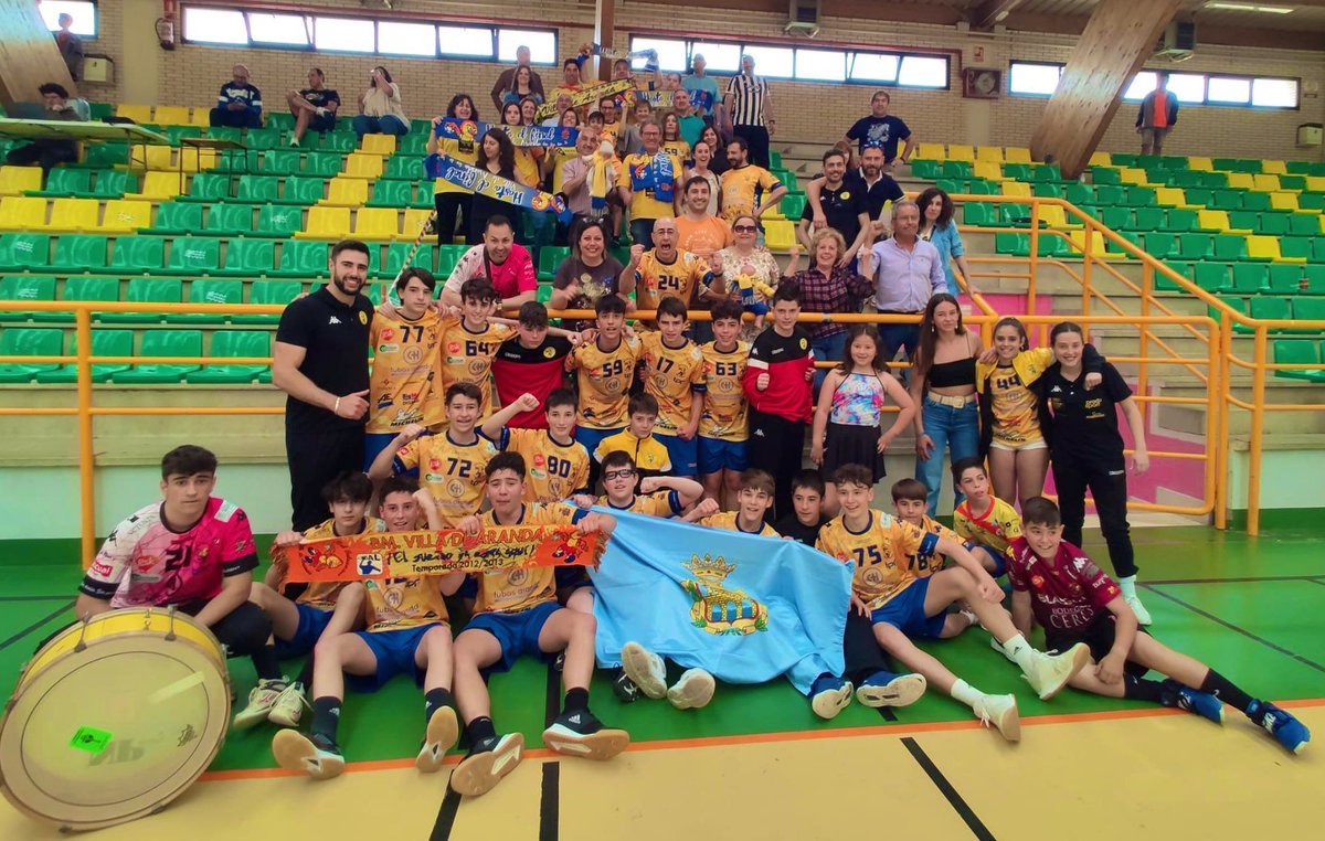 FCYLBM's tweet photo. INFANTIL MASCULINO 🏆
💥💥💥
Increíble el ambientazo que hemos vivido este fin de semana en el colegio @BmSanAgus
🧨🧨🧨 El @bmvillaaranda se proclama SUBCAMPEÓN de la categoría infantil masculina.
¡¡ENHORABUENA CHICOS!!
#cylesbalonmano #balonmano #handballkids #HANDBALL https://t.co/16u9KPnwMF
