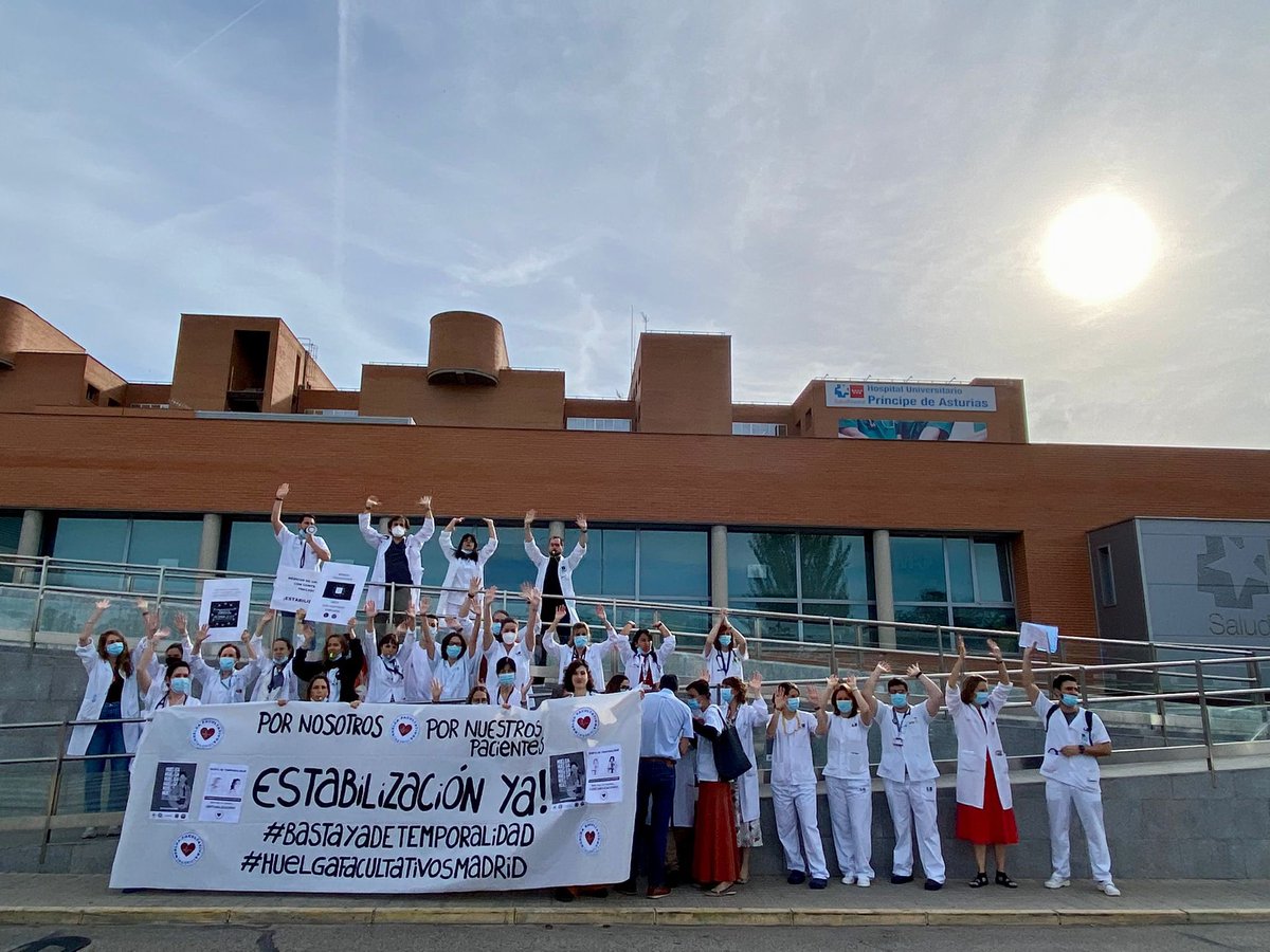 SomosUrgencias's tweet photo. Al final siempre acaba saliendo el sol… #HuelgaMedicosFacultativos @huelgafacmad @madrid_ope2021 @MUDmedicos @amytsmedicos @IdiazAyuso @eruizescudero #FijezaYaEsLegal #FijezaYaEsConstitucional #BastaYadeTemporalidad FELIZ LUNES! https://t.co/7Py7fcyw06