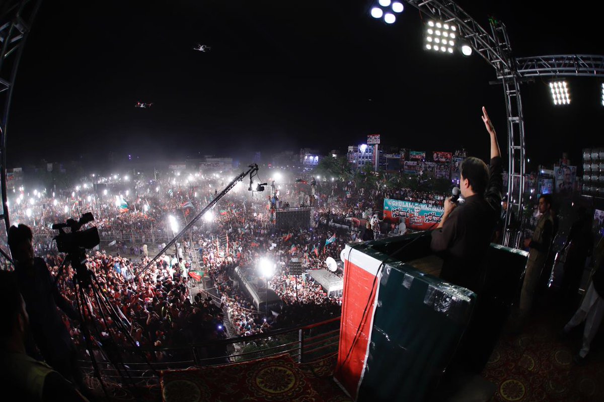 Thank You Faisalabad for an unprecedented crowd at jalsa & on the streets alongside who cldnt get into the jalsahgah. This was a responsive & passionate crowd that was fully aware of the political issues. The political awareness of our ppl I am seeing today is like never before.