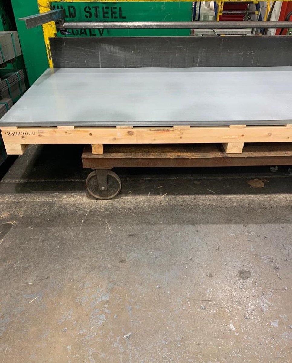 MurraysDPS's tweet photo. Happy Monday !!!
Here’s a recent site visit to one of our customers.
It’s great to see our products being put to use on site.
#timber #wood #heattreated #kilndried #nailgun #heavyduty #recycle #recyclable #cardboard #packaging #packingcases #liverpool #merseyside https://t.co/0Tr1LAYVe7