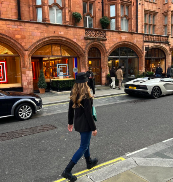 UKsays's tweet photo. Regents Universitesi Londra kampusunde okumak istiyorsanız Eylül başvuruları halen devam ediyor, geç kalmadınız! https://t.co/Lf7FBlevFW https://t.co/ErOSr730dm