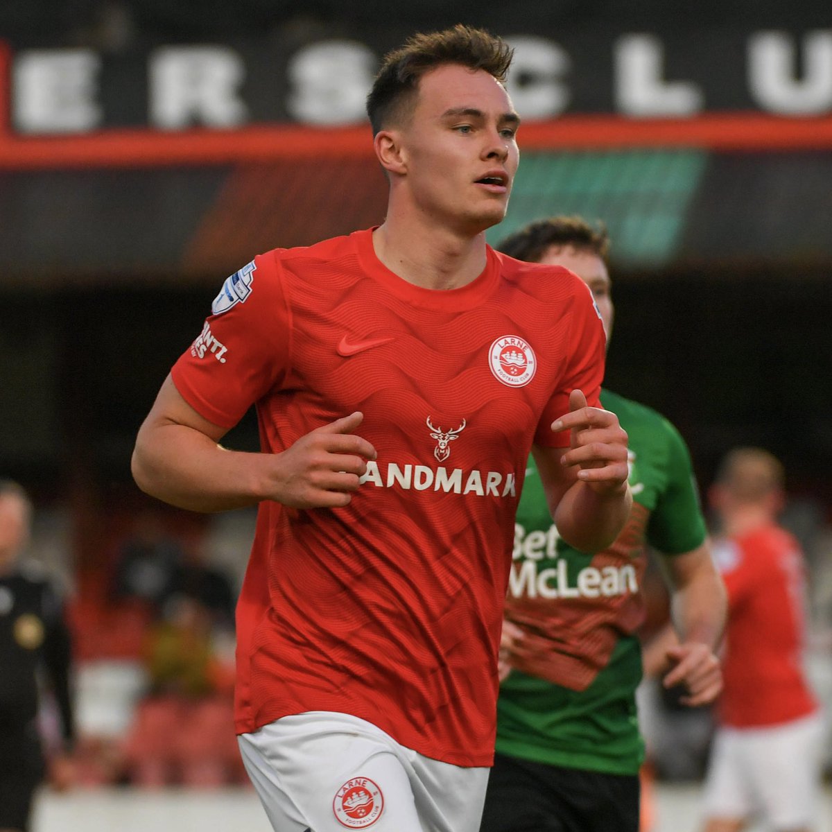 larnefc's tweet photo. 𝗖𝗔𝗟𝗟𝗘𝗗 𝗨𝗣 🟢

Congratulations to @kofi_balmer, who is one of four @OfficialNIFL players to receive a call-up for @NorthernIreland’s summer training camp in England 👏

#WeAreLarne #BeTheDifference https://t.co/YltImjFZZp