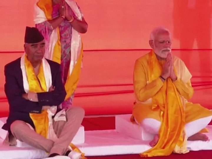 मोदीजी :- बुद्धम् शरणम् गच्छामी 

देउवाजी :- ए बाबा ! त्यो चितवनको जगन्नाथले मलाई किन नटेरेको होला?😂😂