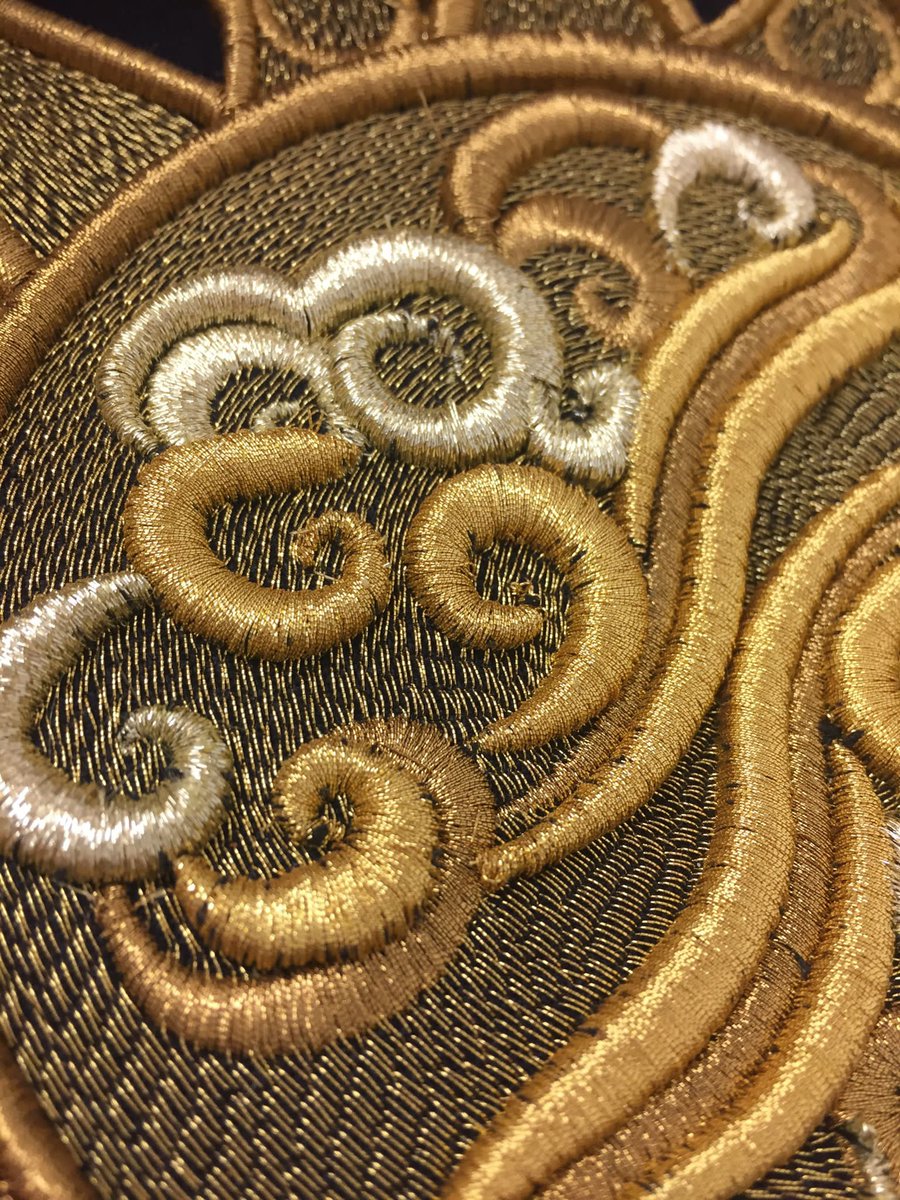 HawthorneHeaney's tweet photo. Close up raised machine embroidery details #embossedembroidery #rausedembroidery #machineembroidery #embroiderydetails #londonembroidery https://t.co/jeUgAhWXoC
