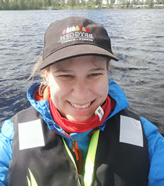 UppsalaSoapbox's tweet photo. Did you know that there are many slimy algae blooms in Sweden every year?  Karla Münzner is a PhD student in Limnology at @UU_University and she will be explaining how she looks for "gubbslem" in lakes close to Uppsala, and how she follows it from small cells to huge blooms. https://t.co/hsRfMOj9xa