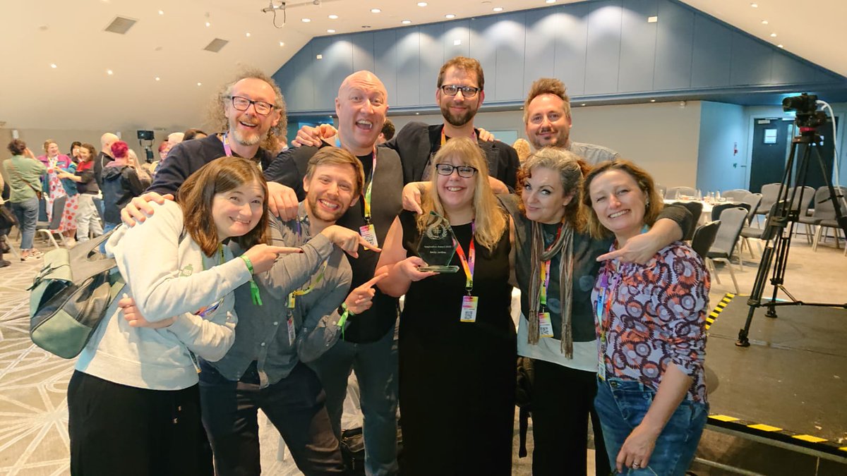 CPEngelbrecht's tweet photo. I'm so happy and proud that my voice coach @emily_jardine won the Inspiration Award at the One Voice Conference this weekend! It's so well deserved! #OVC22 #OVA22 #voiceover https://t.co/aZ1joHlxgM