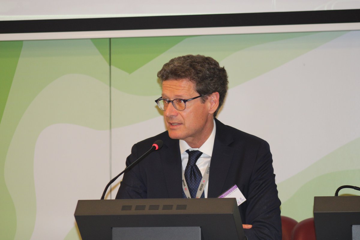 ISUCCM's tweet photo. #CCM first #IntersessionalMeeting in 7 years begins with opening statements by #10MSP President Amb.@AidanLiddle of @UKMissionGeneva and Amb. Stefano Toscano of @theGICHD https://t.co/gnHCS6Ukos