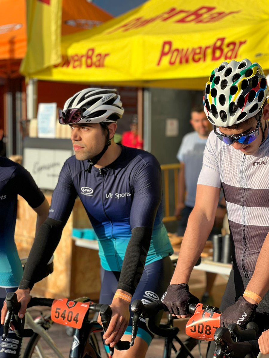 vicsportsafers's tweet photo. Nos llega un álbum de fotos increíble de @terraderemences!💥
El #team de Vic Sports Afers, formado por trabajadores y familiares, participó en la carrera de 100k con un desnivel acumulado de 1280m.
¡Qué bonito fue y que bien lo pasamos! 🧡🚵👏
#vicsports #terraderemences https://t.co/xFh9e0Vxoz
