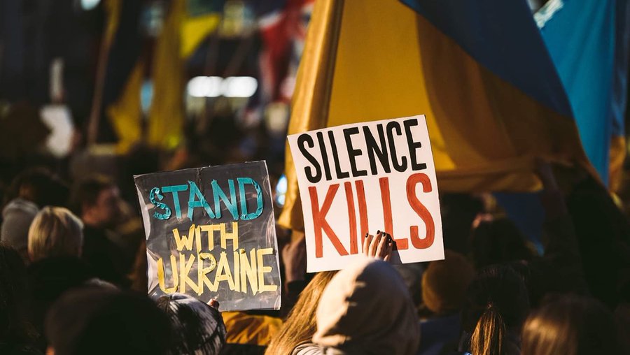 DirDeane's tweet photo. Come meet &amp; support Ukrainian filmmakers tonight at our charity screening of Donbass @LightHouseD7 at 6pm. Tickets: https://t.co/jCQb36emeA Thanks @screenproducers @screendirectors @ScreenIreland @screenguilds @ElementPictures @DWTSIRL @animationirel 🇺🇦🇺🇦🇺🇦 https://t.co/379Zqd7Qa9