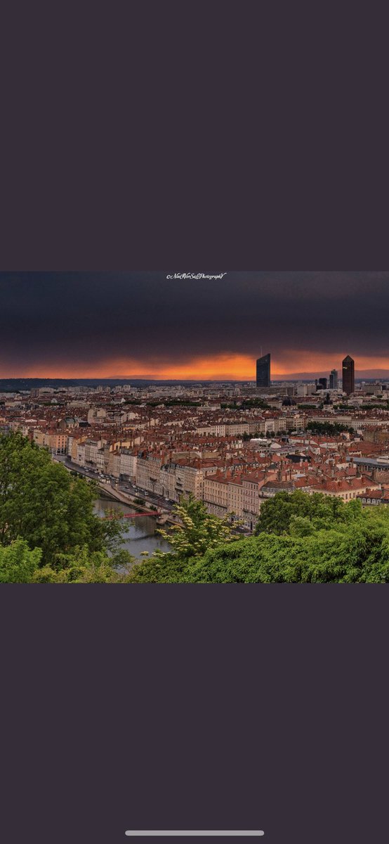 J’ai cette ville chevillée au corps, c’est une évidence et je n’y peux rien.
#lyon #hometown

Crédit photo <a href="/StphaneNinO/">Ninoversalphotography</a>