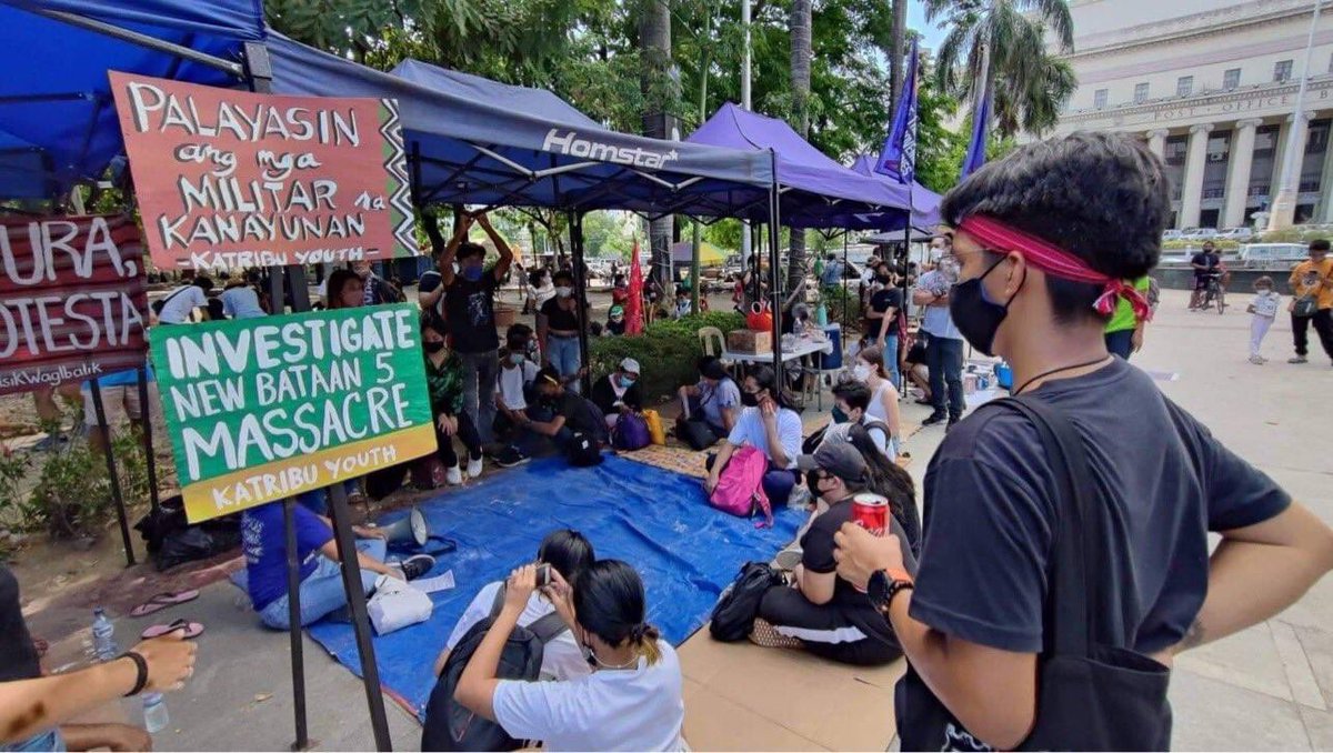 Hello! Noted po ang mga suhestiyon dito.

Ilang paglilinaw lang, ang mga protesta ay hindi lang isinasagawa sa pamamagitan ng martsa o agit na pagsasalita sa stage, sa katunayan, nitong nakaraan sa Liwasang Bonifacio, isinagawa ito thru cultural nights and discussion circles.