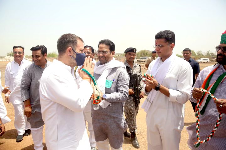 SachinPilot's tweet photo. आज डूंगरपुर में बेणेश्वर धाम की पावन धरा पर श्री @RahulGandhi जी का स्वागत किया।
@INCIndia https://t.co/87RIFPAKOf