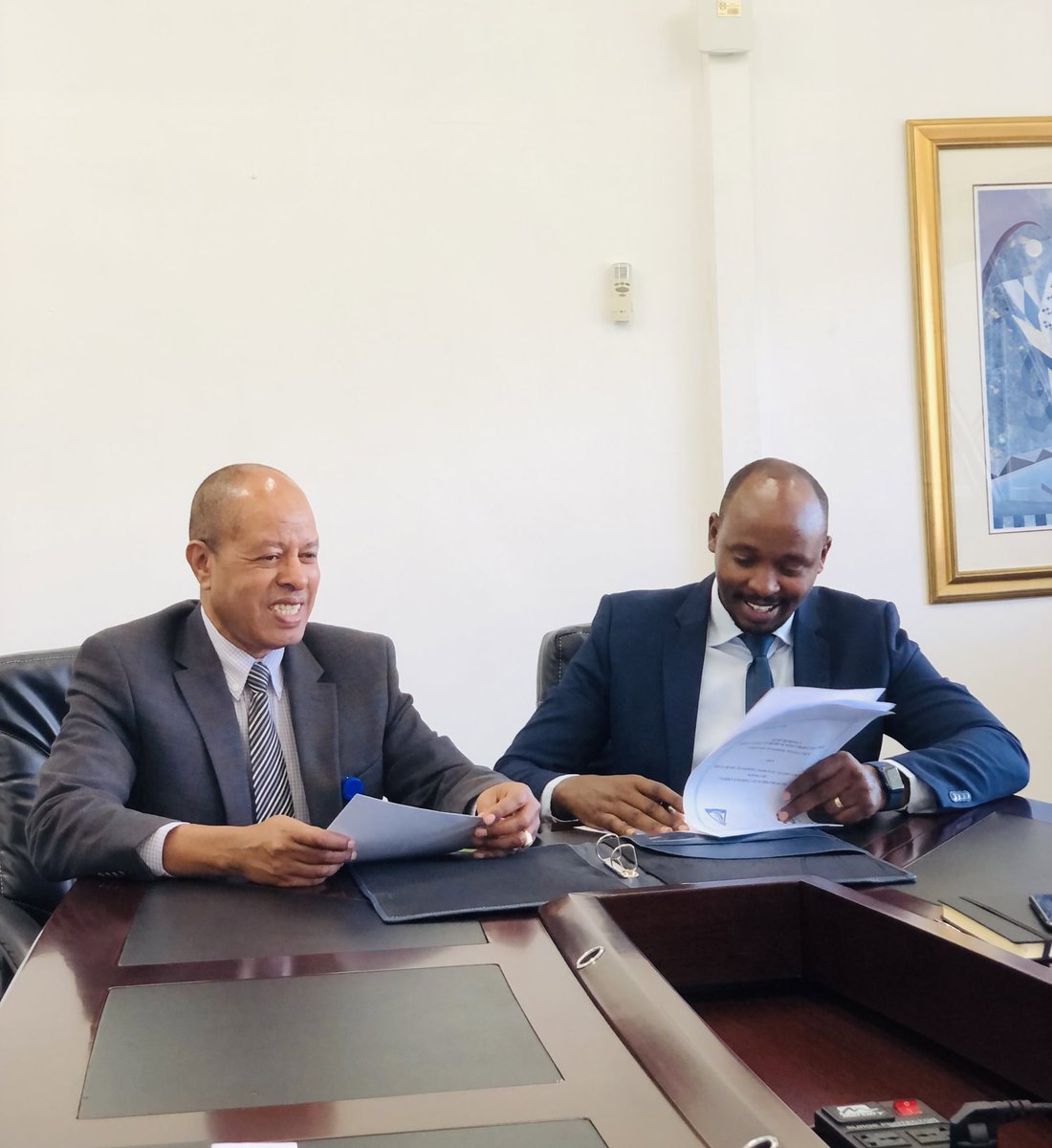 kfaisalhospital's tweet photo. This morning, the two teaching hospitals, KFH Rwanda and the University Teaching Hospital of Butare (CHUB) entered a new partnership to collaborate on sharing resources and providing highly specialized medical care, training and collaborative research. https://t.co/f9lhBJgFVw