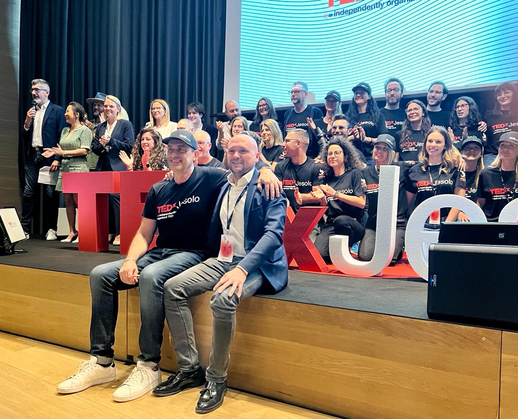 gbscaroni's tweet photo. La prima edizione del @TEDx #Jesolo è stata straordinaria! 🙏Grazie a tutti coloro che hanno contribuito alla riuscita dell'evento.
#cultura #impresa #innovazione #sviluppo #sostenibilità. Questa è la Jesolo che ci piace!
@andreavidotti #JesoloCittàdaVivere https://t.co/KIaAPmyOZR