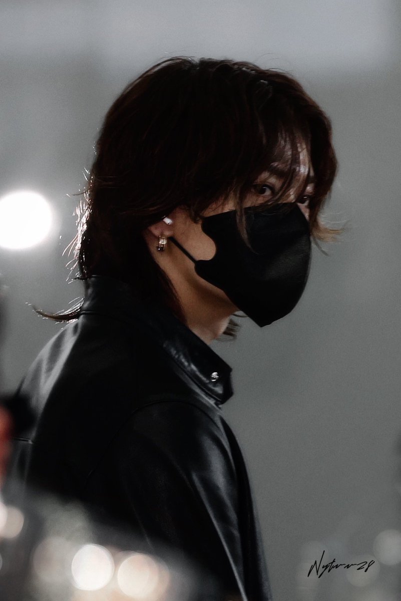 2828nytmm's tweet photo. 𝐵𝑙𝑎𝑐𝑘 𝐾𝑛𝑖𝑔𝘩𝑡🥀

#YUTA #유타 
#ユウタ #NCT127 https://t.co/Q0oU9WckJn