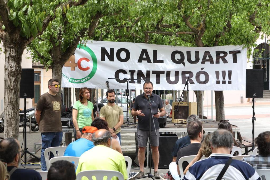 ERCSentmenat's tweet photo. La nostra Cap de llista CARME TORRENTS participant de la lectura del manifest contra el Quart cinturó
#ercsentmenat #CCQCINTURÓ #ADENC #ercvallèsocc https://t.co/7PtaaYzC1o