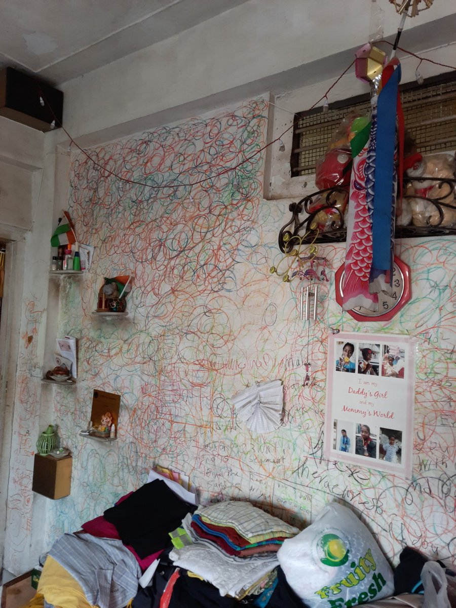 dranuharshal's tweet photo. @ishtvibhu Thank you so much 4sharing this here are 3 places from my home, hop u can see the artists 🎨 writing on a mentors abstract painting, not a single wall has been spared @ArushiHarshal @harshal1967 @aradhya_w home is where the heart is, tu rang sharbaton ka mae meethe ghat ka pani.. https://t.co/JgGWNUDJKf