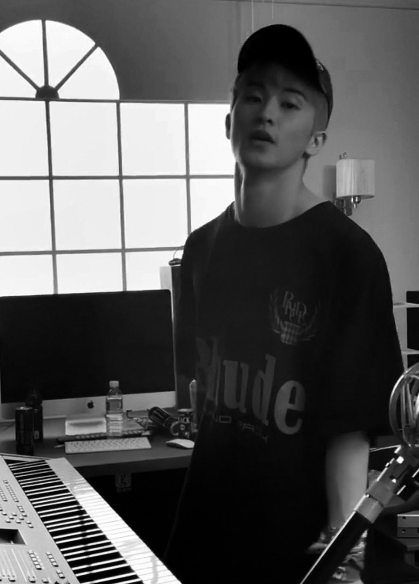 mleesource's tweet photo. #MARK https://t.co/JXMsih0Ij3