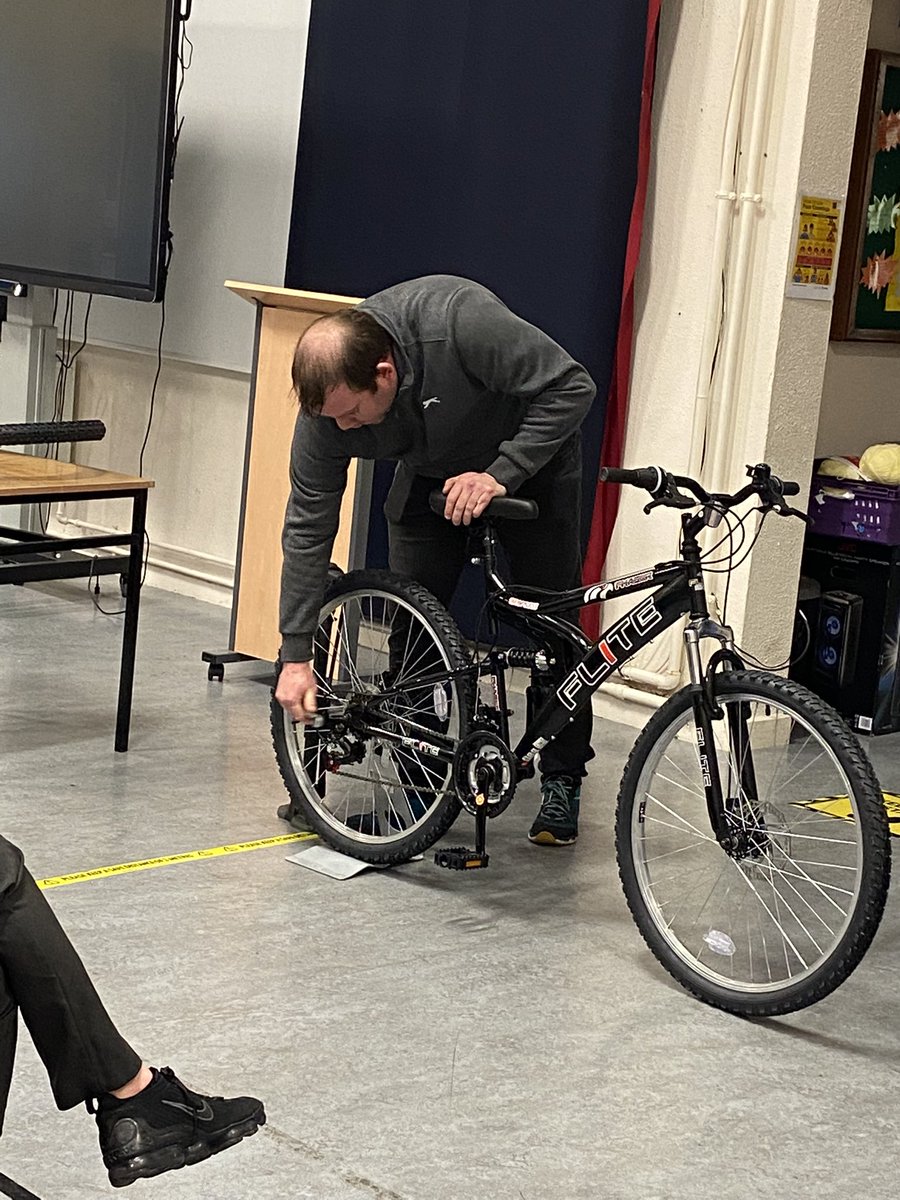 It’s national Bike Week and we have local bike store Coynes in to teach students about how to take care of their bikes. This covers SDGs 3, 4, 7, 11, 13 and 15 #Etbi_stgs <a href="/lw_etb/">Longford & Westmeath ETB</a> <a href="/ETBIreland/">ETBI</a> <a href="/lewisvalerie1/">Valerie Lewis</a>