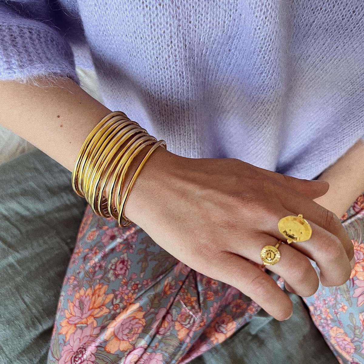 BijouxLEONE's tweet photo. 〰️ accumuler les bracelets ￼India &amp; ￼Nora #Bijoux #MadeinFrance https://t.co/pRmF8t7Yv3