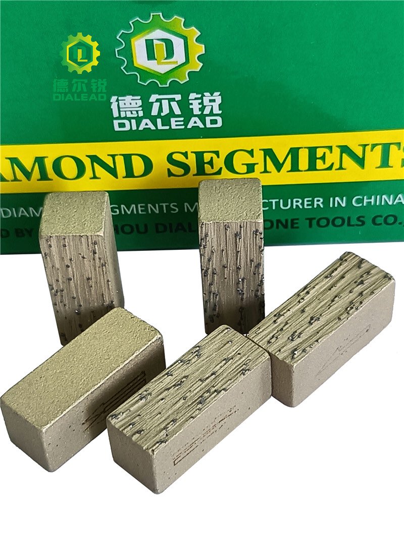 dialead12's tweet photo. #diamondsegments #brazingdiamondsegments #diamondsegmentchina #diamondsegmentforgranitestone #diamondsegmentsawblade #diamondsegmentmanufacturingprocess #diamondcorebitsegments #diamondsegmentsforgranitecutting #diamondsegmentspricelist #stonecuttingtool #diamondsegmentsmarblecut https://t.co/UkaIeq8Joa