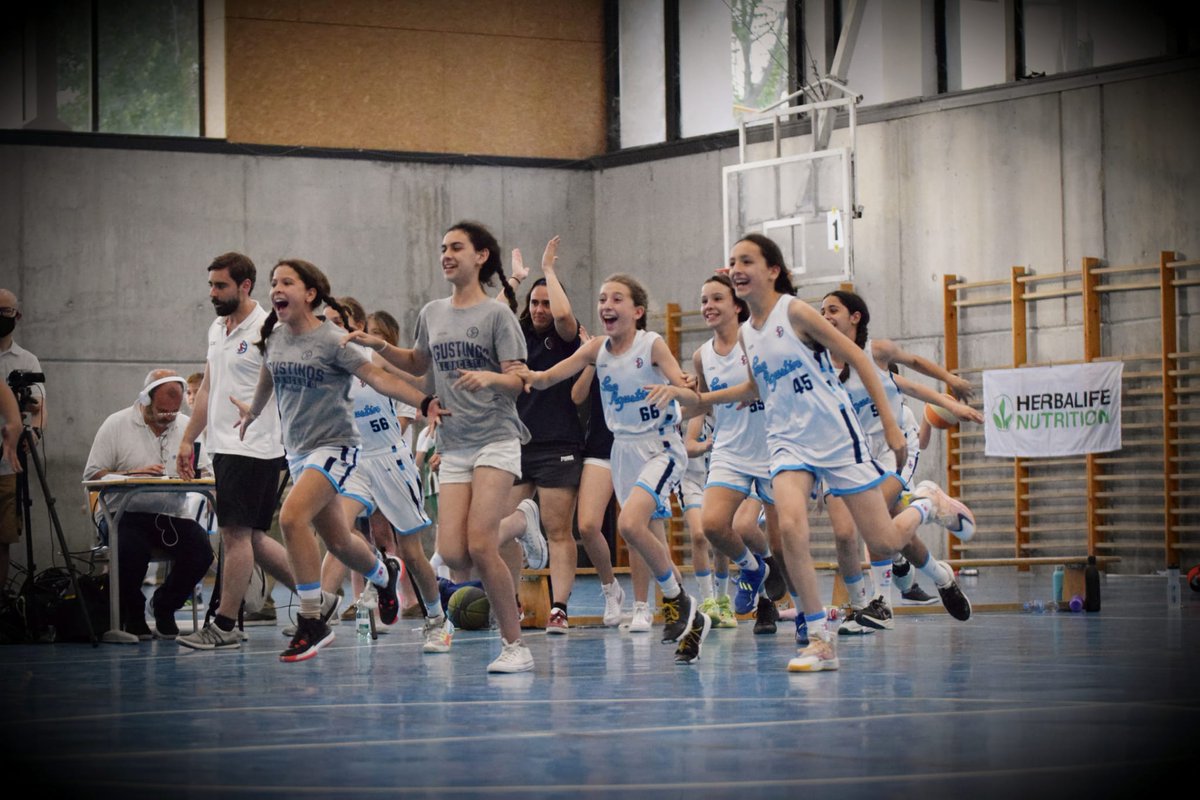 CopaColegial's tweet photo. Aún estamos recuperándonos de lo de ayer.

Pero fue MARAVILLOSO.

Pequecopa Madrid; con @sanagusmadrid (⛹️‍♂️) y @EstudioCD (⛹️‍♀️) como campeones  https://t.co/P0BaGpeTgL

Todos los resultados https://t.co/uWoN3O7HXY

Sigue la APP del torneo https://t.co/AeFXtt1dpM

#ElDesafíodeTodos https://t.co/RZiIzujBkA