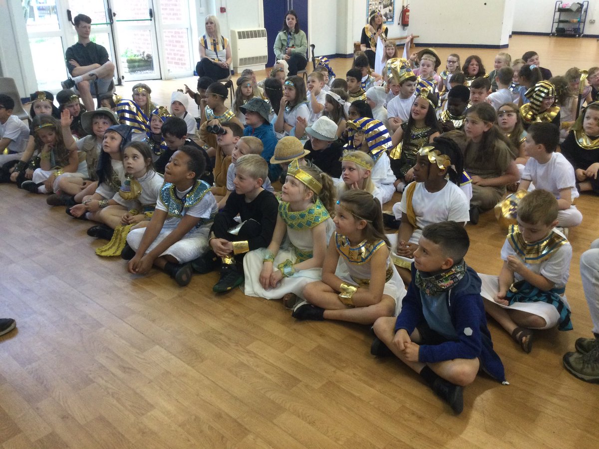St_Wilfrids_4B's tweet photo. It’s Ancient Egypt day in Year 3. #history #exploring #enhancingourlearning https://t.co/UUv8hsXaHS