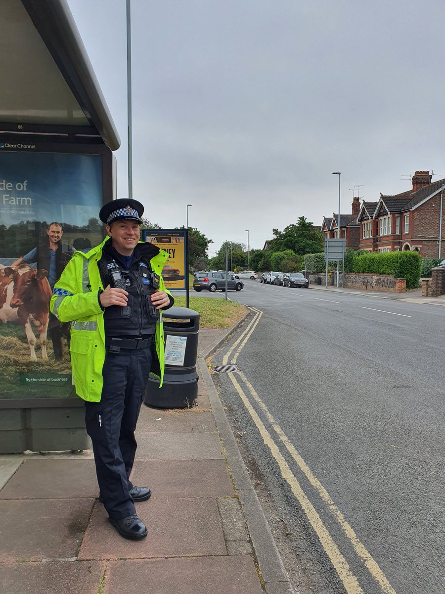 Due to concerns from local residents in Rectory Road #Tarring,  @AdurWorthingPol have been targeting drivers using mobile phones while driving. Four drivers dealt with between 0830am and 0915am, bearing in mind this is near to a school!.  #opdownsway