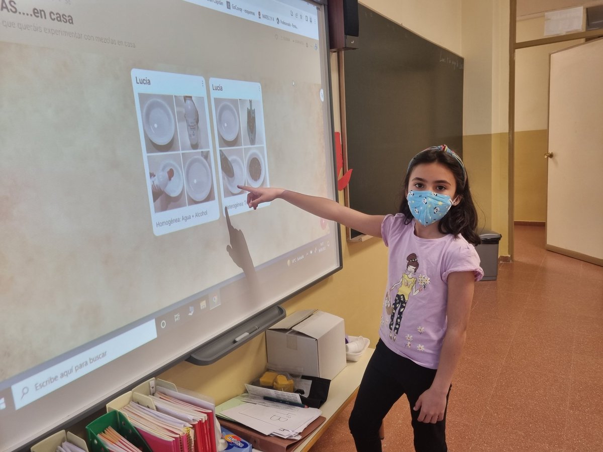ceipgrancapitan's tweet photo. A través de nuestro @EsPadlet "Mezclas",en 4°B mostramos experimentamos hechos en casa relacionados con mezclas homogéneas y heterogéneas.Ellos solos son capaces de seguir los pasos para subir sus fotos al panel interactivo. @educacyl @CompDigEdu_SA https://t.co/R6kibhAN3I